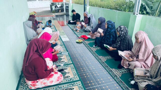 Wirid bersama ibu-ibu Desa Panampen