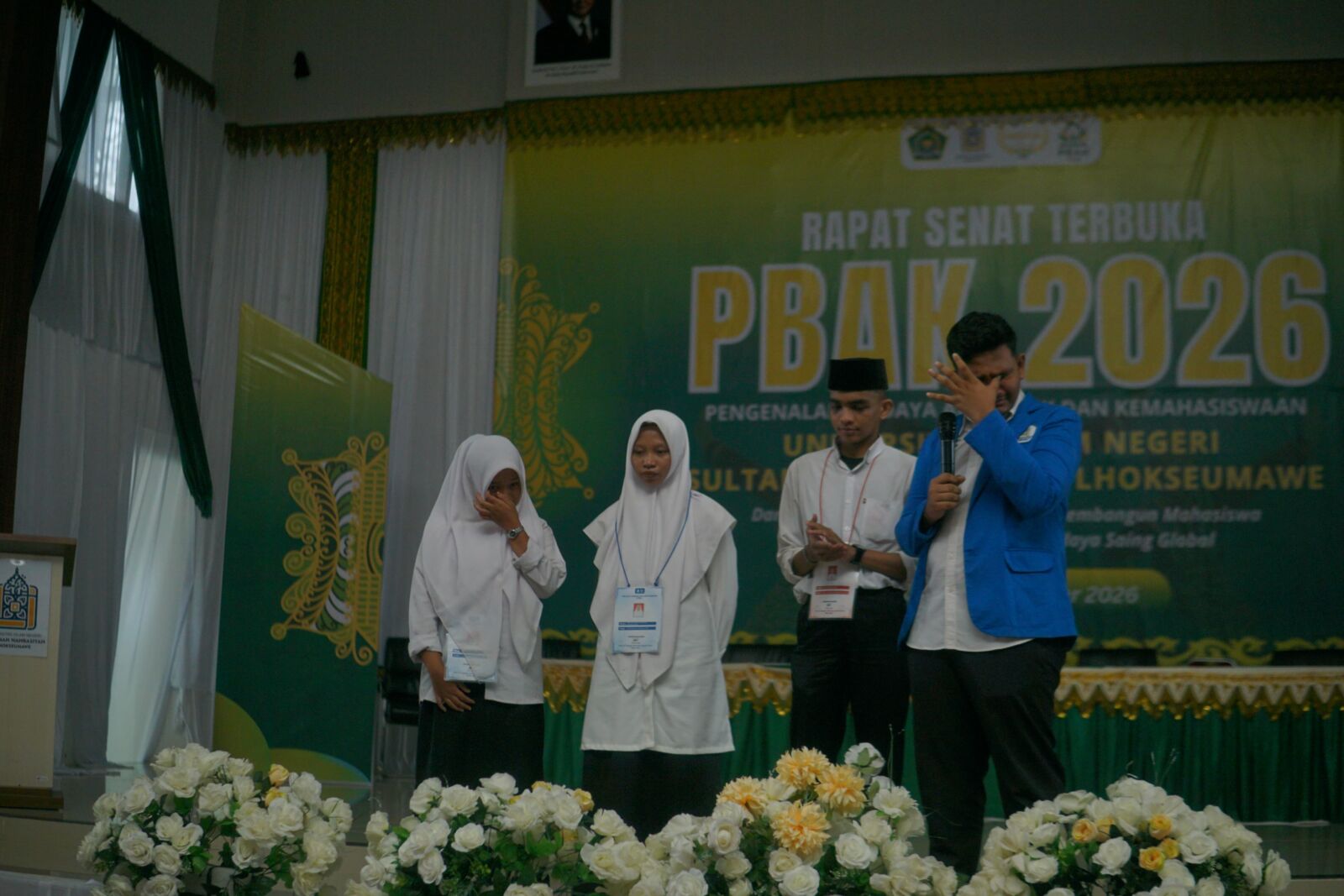 Presma Fauzan Azima bersama Mahasiswa Baru UIN SUNA di PBAK Presma Fauzan Azima bersama Mahasiswa Baru UIN SUNA di PBAK